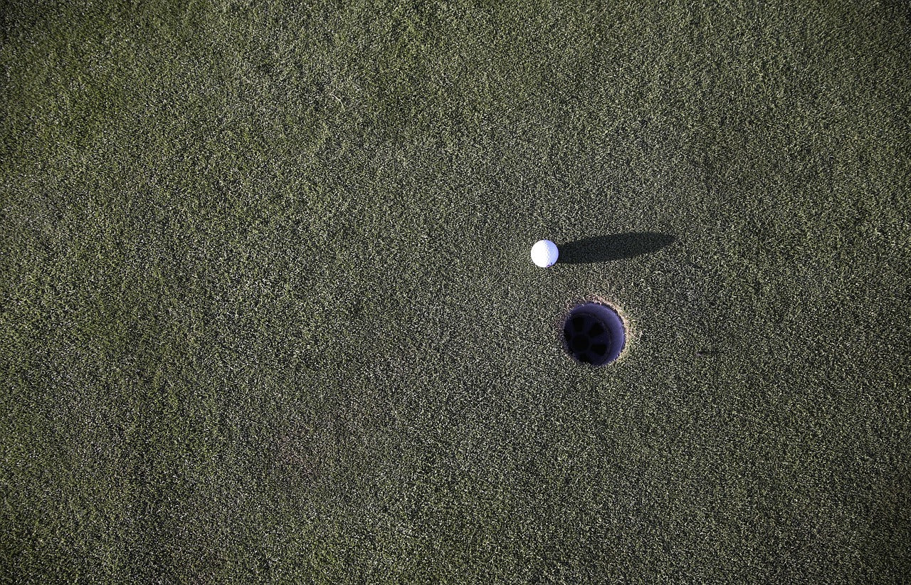 golf, hole, holed-594199.jpg