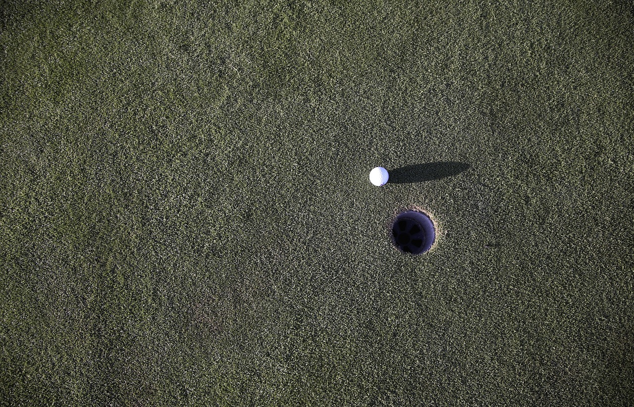 golf, hole, holed-594199.jpg